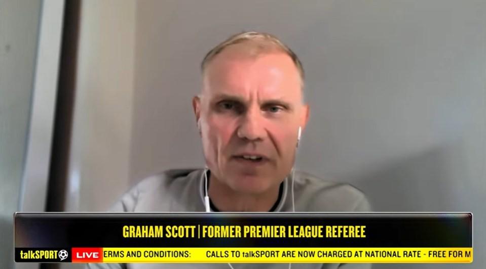 Góc Nhìn Net88: Cựu trọng tài Premier League: luật 5 giây mở bóng có vùng xá